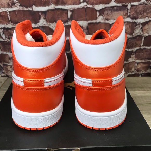 Air Jordan 1 Mid Electro Orange - Picture 2 of 6